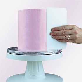 Гладилка пластмасова 25 x 9 см